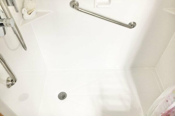 Acrylic Shower System in Richmond Heights, OH