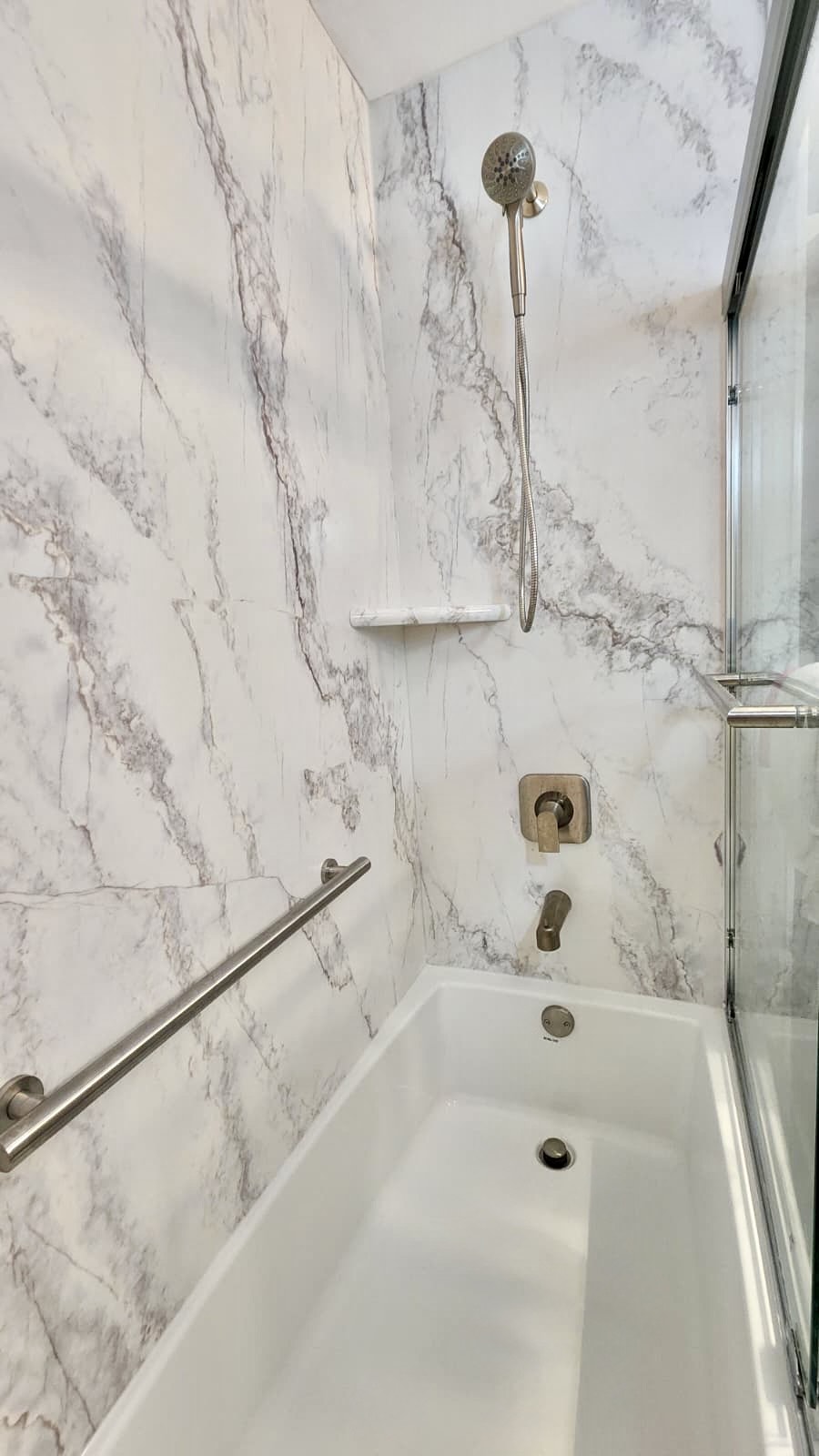 Tub Remodeling Project in Bay Village, OH