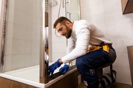 Bathroom Remodelers in the Campus District 2